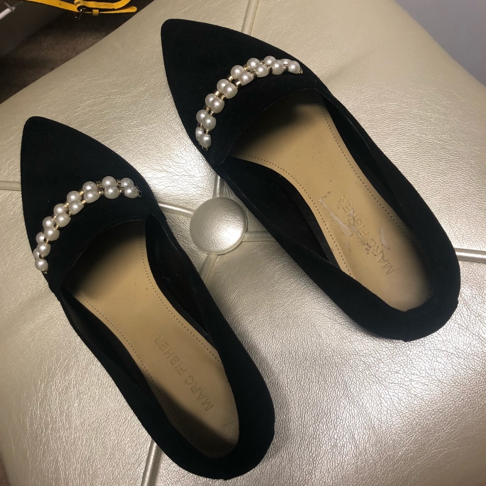 Marc Fisher LIKE NEW Pearl Flats